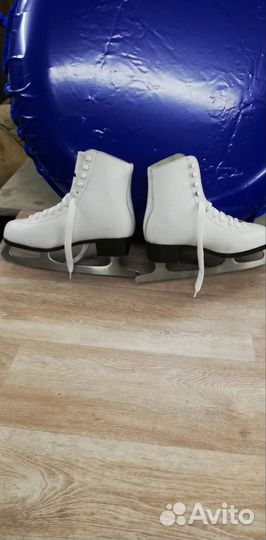 Коньки фигурные 39- 40 размер