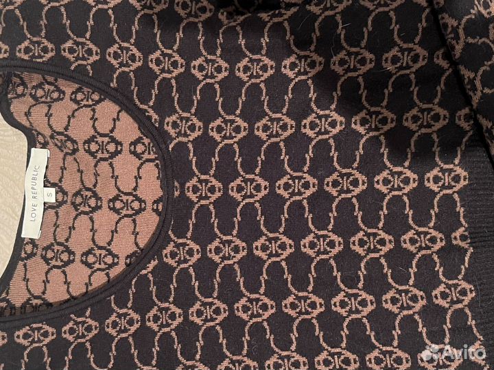 Топ с длинным рукавом