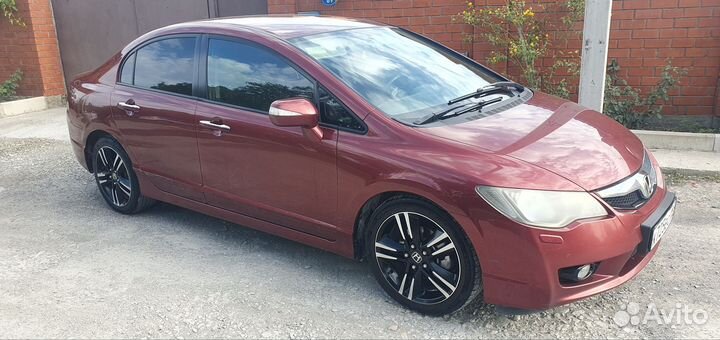 Литые диски r 17 5 114 3 64.1