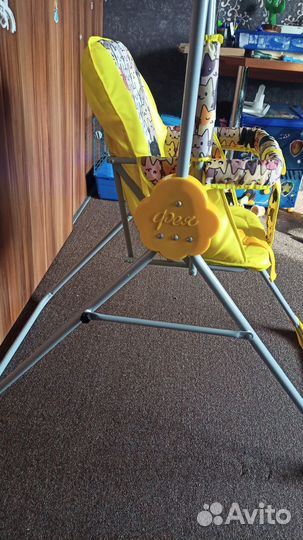 Напольная качеля,в отличном состоянии