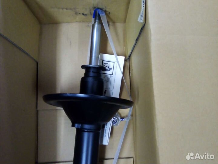 Амортизатор задний KYB 334109 Subaru