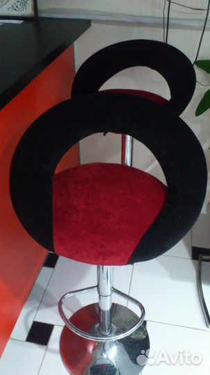 Перетяжка-ремонт-изготовление любой мягкой мебели