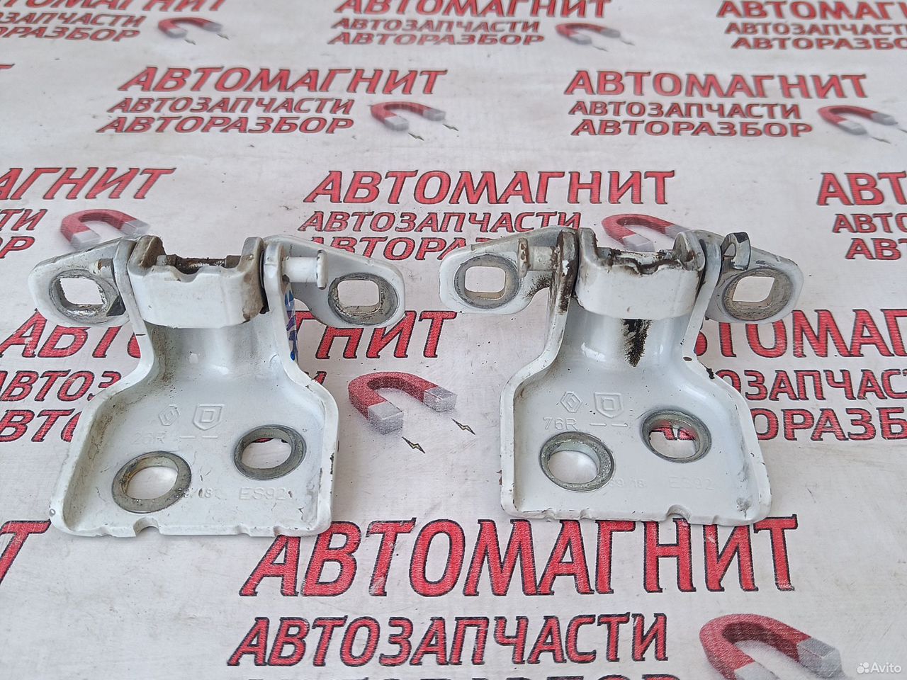 Петля двери задней правой Рено Дастер 2 19-нв