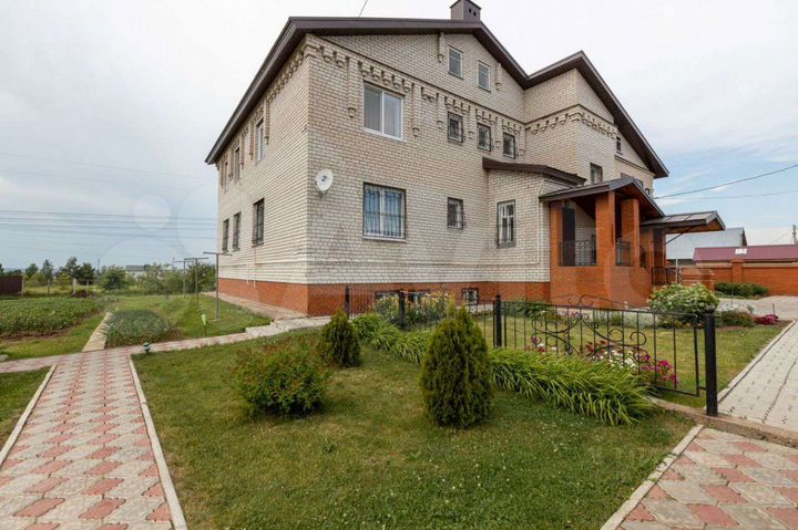 Дом 324 м² на участке 19 сот.