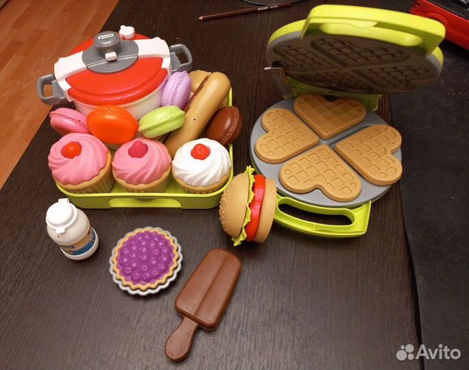 Народ для кухонки ecoiffier smoby