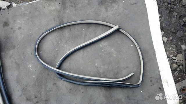 Уплотнитель двери Toyota Camry V40 2.4 2007