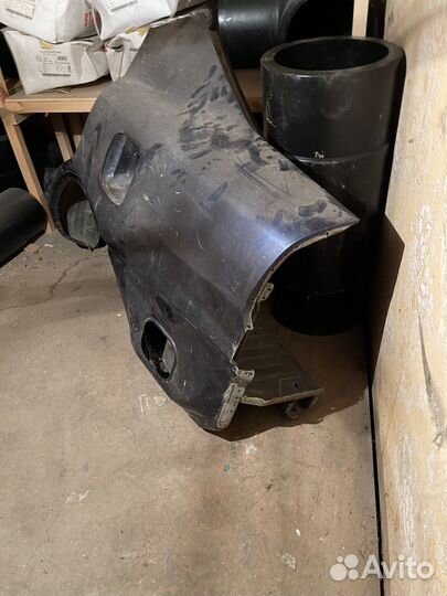 Крылья задние на Mitsubishi Carisma MR125385 левое