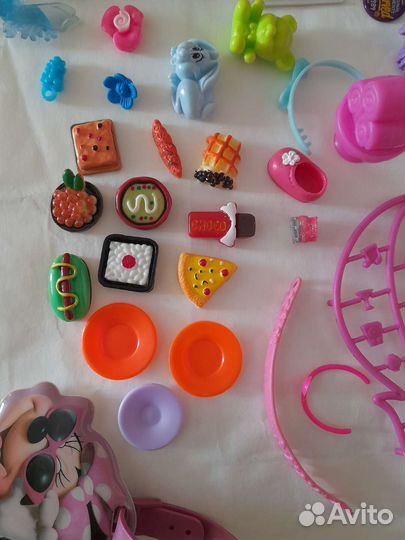 Аксессуары для разных кукол