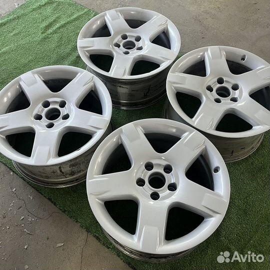 Литые диски Audi R17 5x112