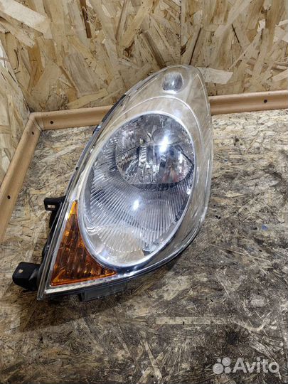 Фара Левая Ниссан Ноут Ноте Note 260609U10A