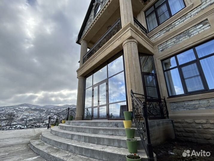 Олиминовой окна витражи