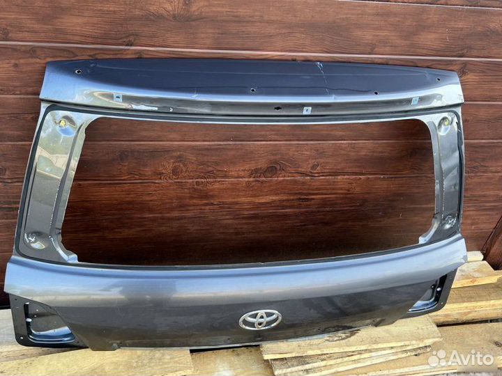 Крышка багажника Toyota Land Cruiser 200 2012-2015
