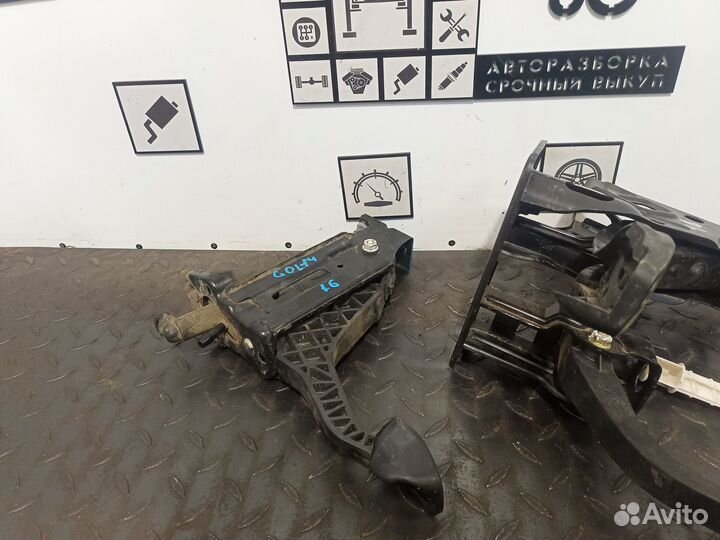Педальный узел для VW Golf 4 / Bora