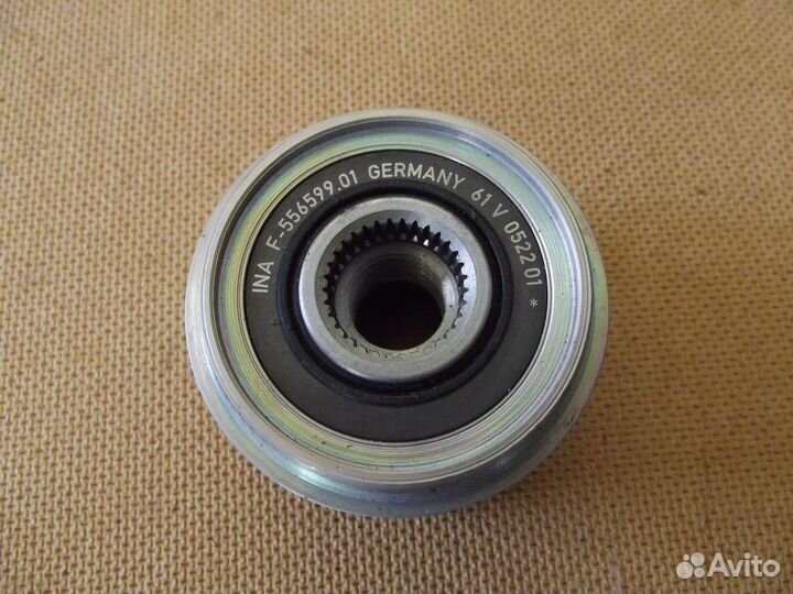 Шкив генератора с обгонной муфтой