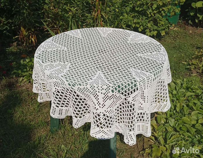 Вязаная скатерть крючком