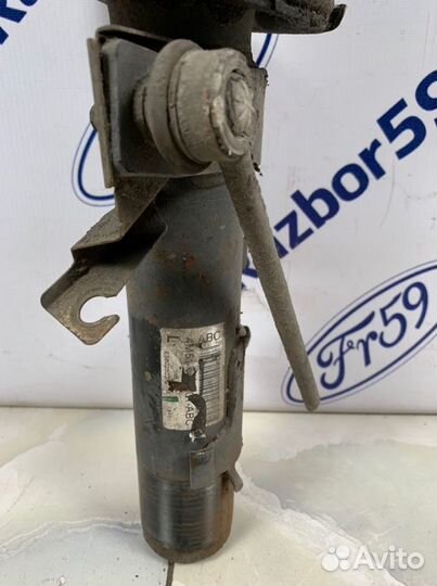 Амортизатор передний левый Ford Focus 2 CB4 1.6