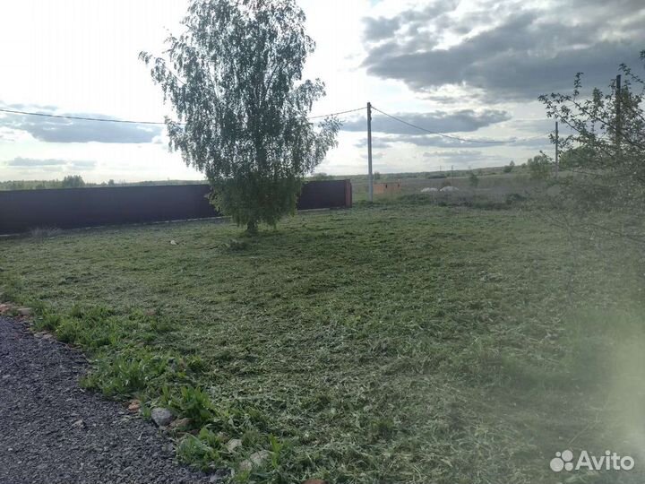 Покос травы триммером
