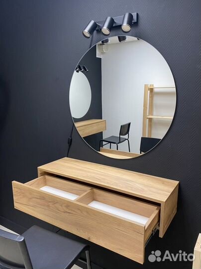 Рабочее место бровиста/визажиста