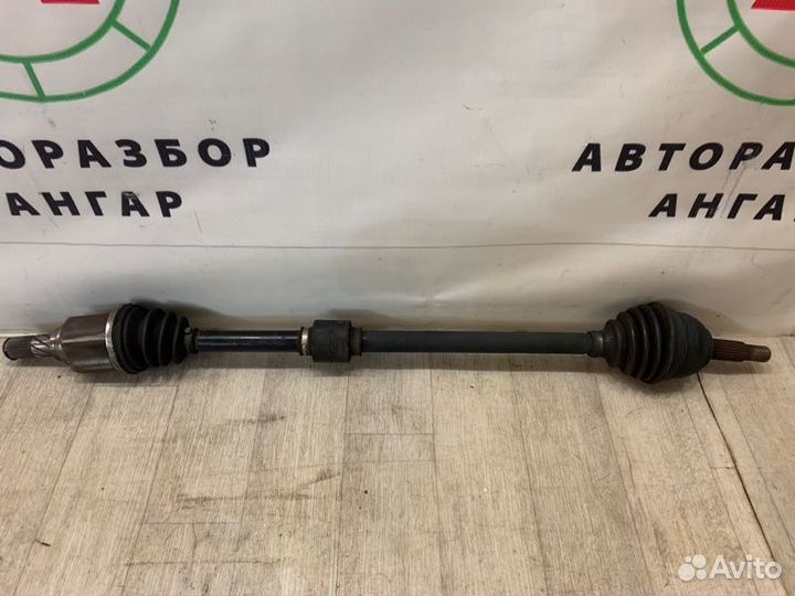 Привод передний правый Nissan Note E11 (1.4)