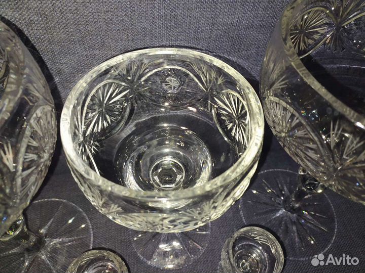 Хрустальные вазы конфетницы