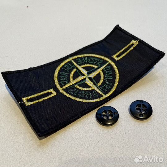 Оригинальный патч Stone island с пуговицами