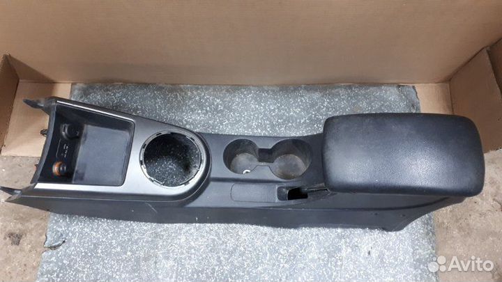 Центральная консоль Kia Cerato TD G4FC 2010