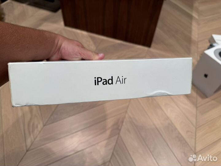 Коробка от iPad Air