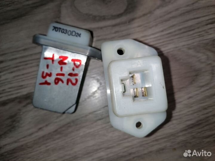 Реостат печки Nissan P12 N16 T31