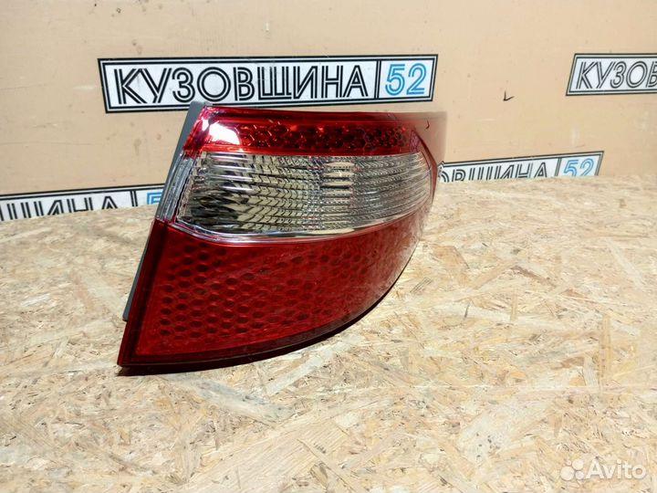 Фонарь наружний правый Kia Rio 3 (11-14г) до рест