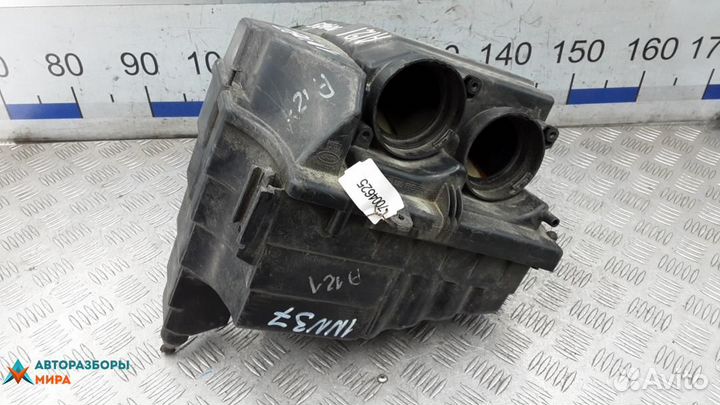 Корпус воздушного фильтра Land Rover