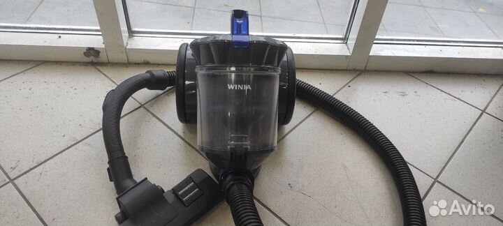 Пылесос с контейнером для пыли Winia RSH-310GBW