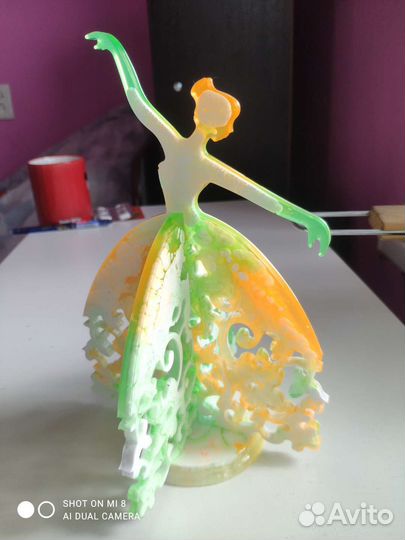 Для украшений авторская подставка из смолы