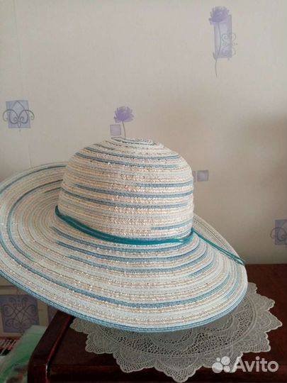 Дамские шапки и шляпки