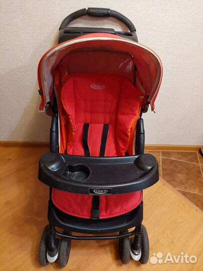 Коляска прогулочная Graco