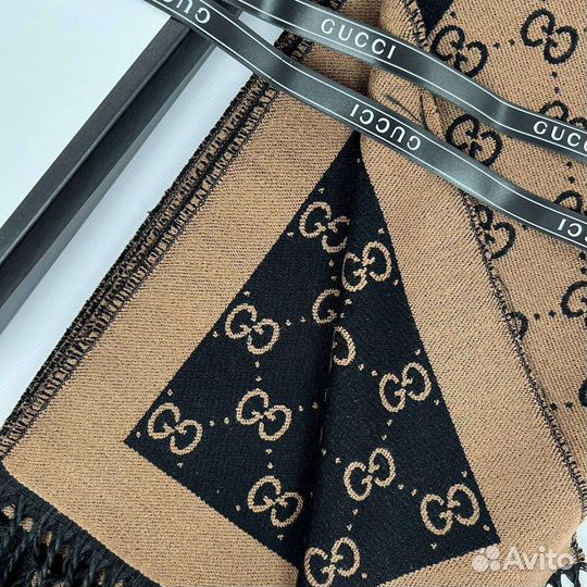 Шарф палантин Gucci