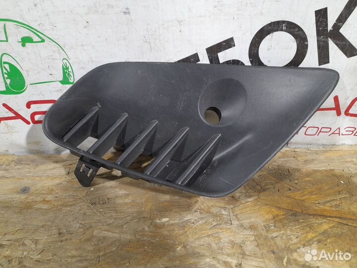 Заглушка переднего бампера левая lexus NX (2014)