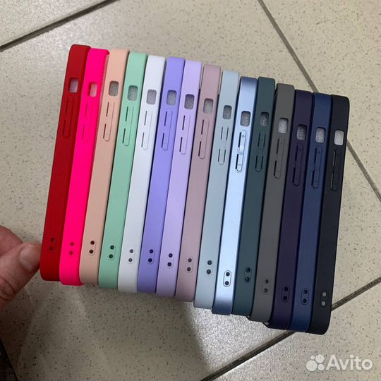 Стеклянные чехлы на iPhone