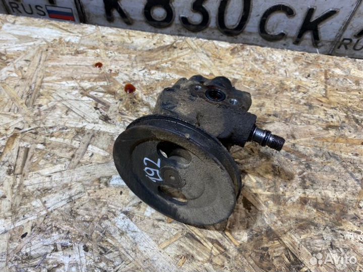 Насос гур Mitsubishi Pajero 3D 1989
