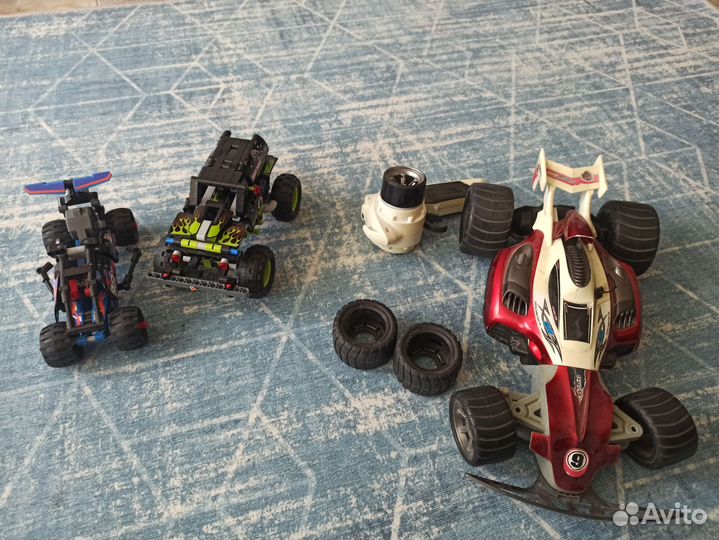 Игрушки машины пакетом