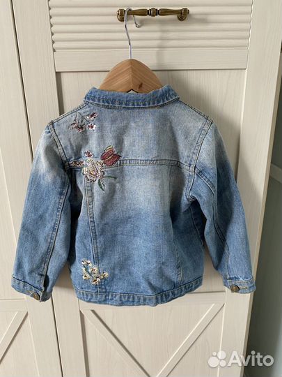 Джинсовая куртка для девочки