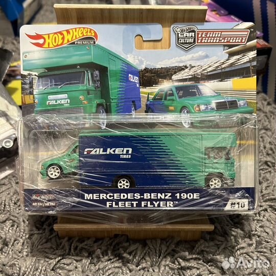 Hot Wheels Team Transport Mercedes-Benz 190E