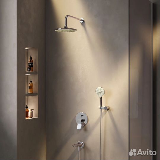 Душевые гарнитуры, стойки, лейки, шланги