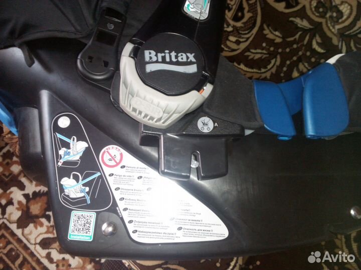 Britax 0+ и к нему Isofix Base