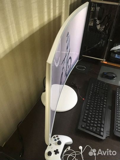Игровой монитор 32 дюйма