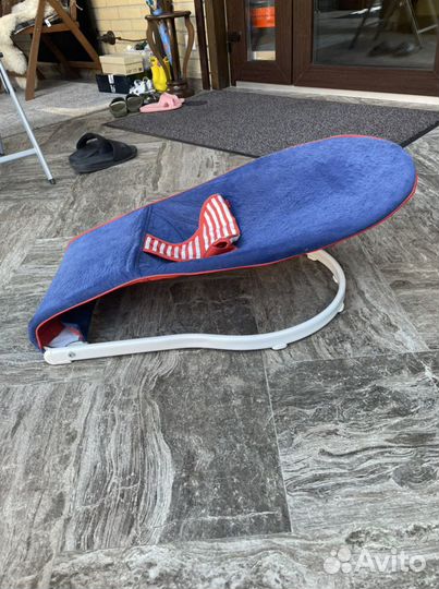 Шезлонг для новорожденных