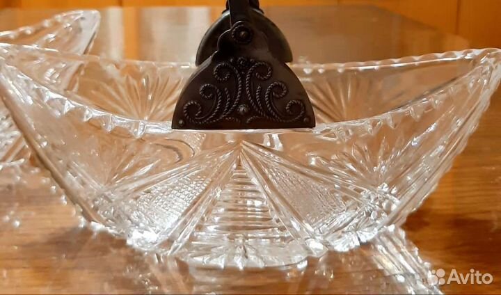 Хрустальная ваза