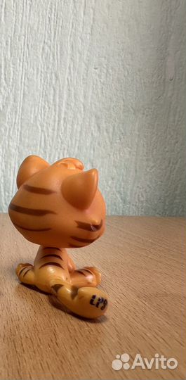 Littlest pet shop lps