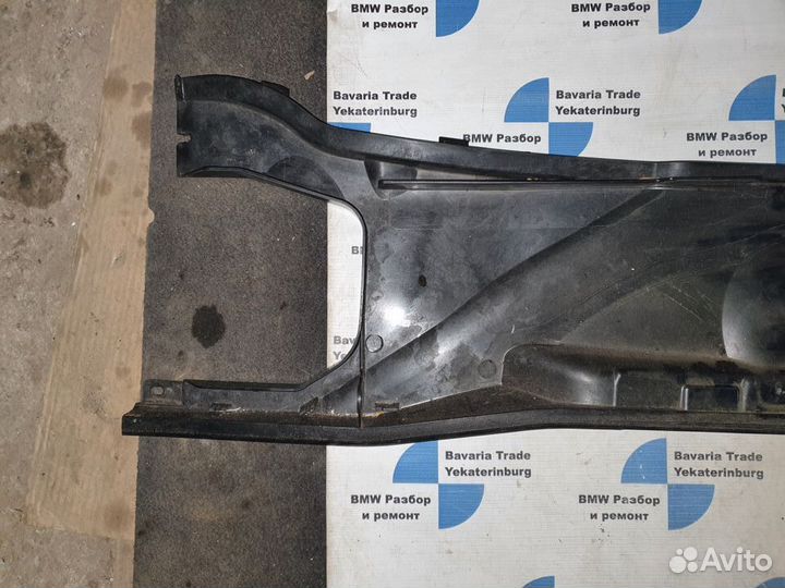 Корпус микрофильтра нижняя часть BMW e90