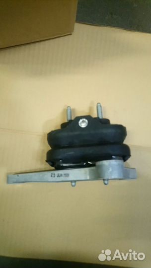 Опора двигателя правая XL7 2007 г