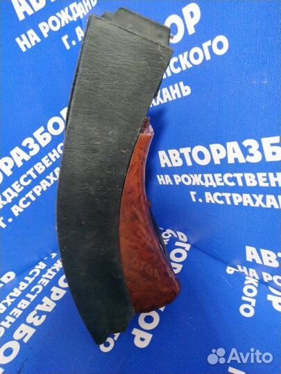 Накладка центральной консоли Toyota Camry 30 седан